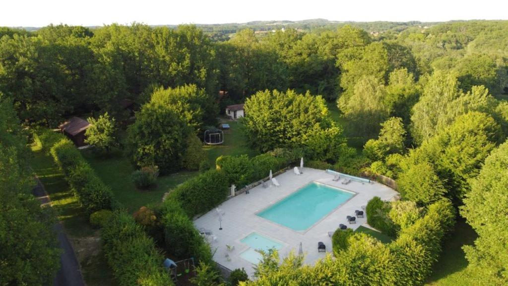 Le Clos Des Chenes Saint-Genies Luaran gambar